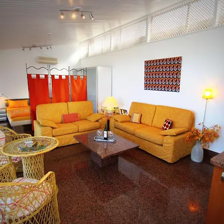 Gut Ausgestattetes Ferienstudio Mit Terrasse * Alcalá la Real