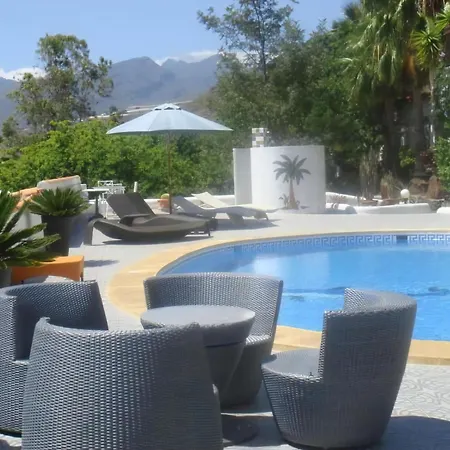 Gut Ausgestattetes Ferienstudio Mit Terrasse *