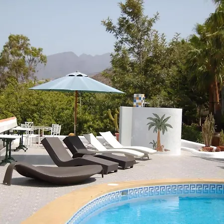 Gut Ausgestattetes Ferienstudio Mit Terrasse Διαμέρισμα *